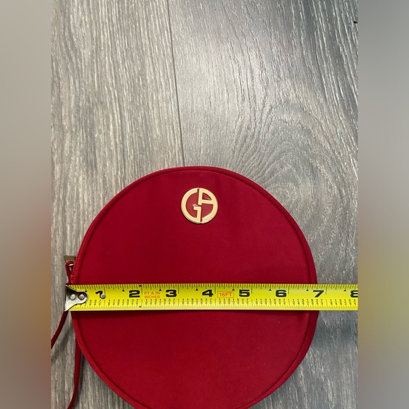 Giorgio Armani Red Satin Round Clutch Wristlet Makeup Cosmetics Bag-Like New - Picture 10 of 12